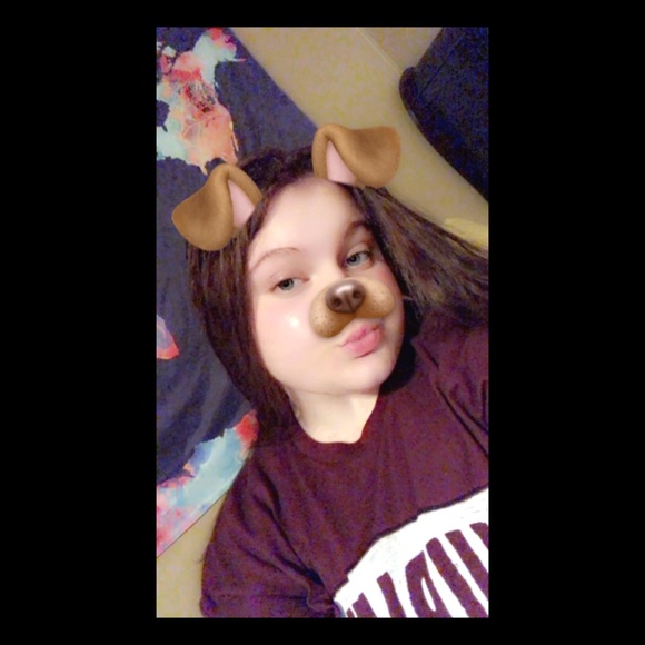 Meet your Posher, Carli - Picture 1 of 1